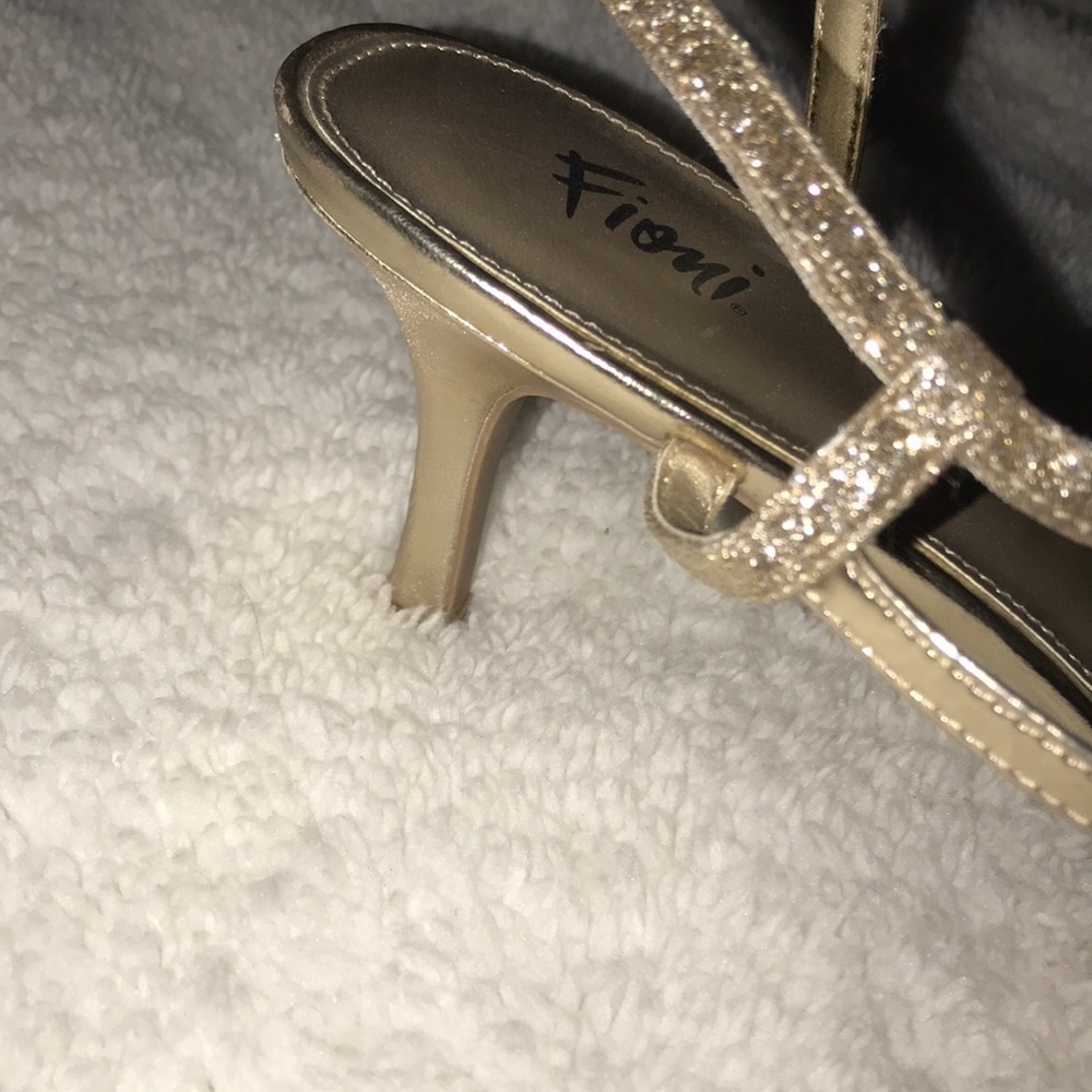Shoes - Picture 2 of 3